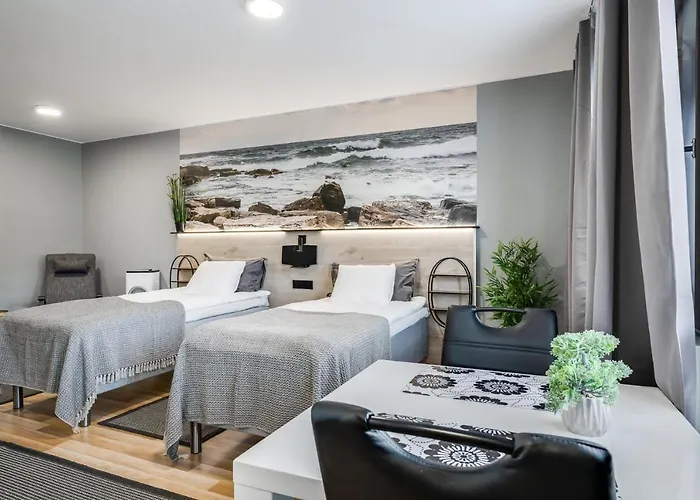 Majoituspalvelu Nurmi Oy Kauppakatu 52 *